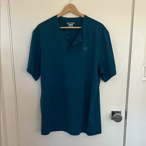 Arc'teryx Men's Deep Blue Casual Shirt